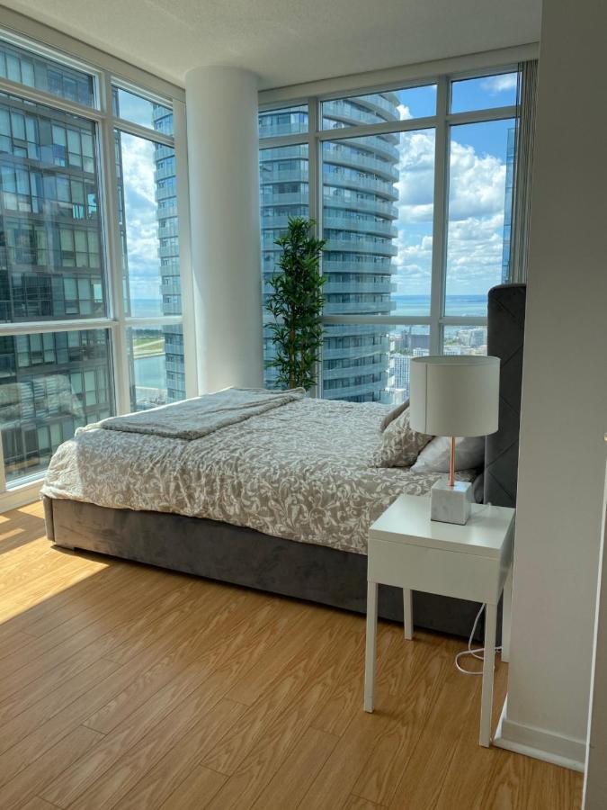 Toronto Cn Tower Maple Leaf Square Luxurious 2 Bedroom Condo エクステリア 写真